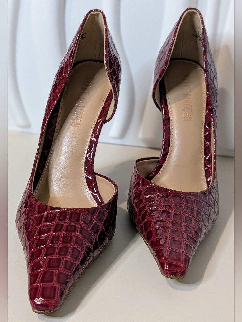 Steve Madden Burgundy Crocodile-Embossed Pointed Toe Heels - Picture 7 of 15